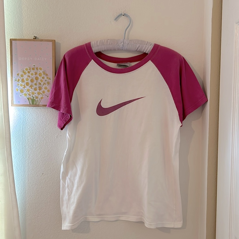 Nike cropped t/shirt